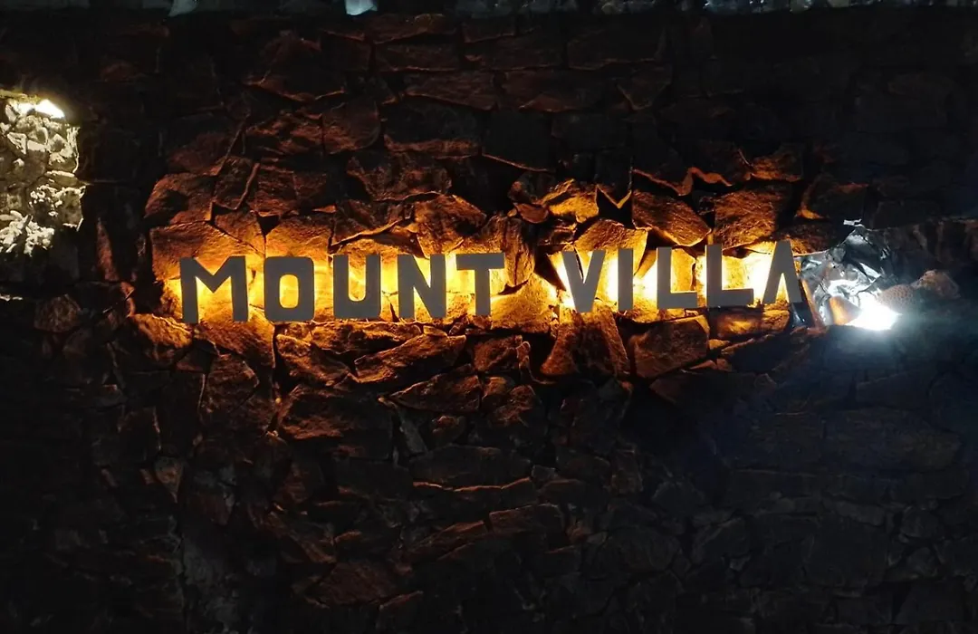 Mount Villa-1